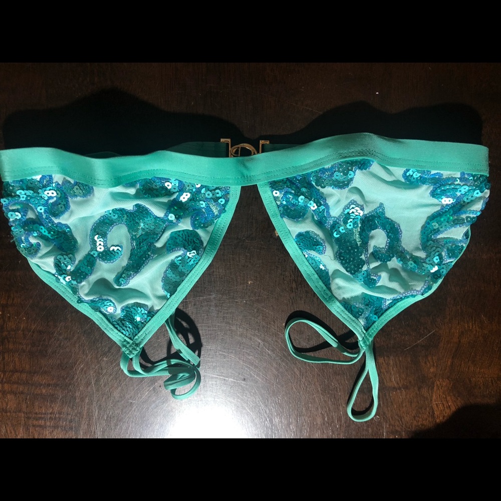 Beach bunny bikini top